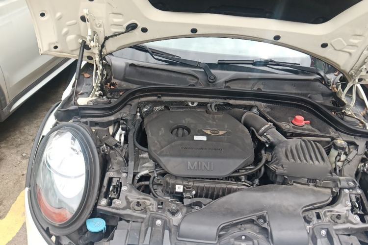 Used MINI 2015 1.5T COOPER Fun Five-Door Edition Engine Bay Right