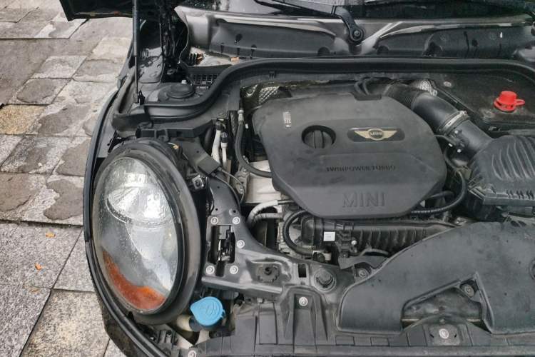 Used MINI 2015 1.5T COOPER Fun Five-Door Edition Engine Bay Right