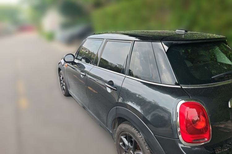 Used MINI 2015 1.5T COOPER Fun Five-Door Edition Exterior 3