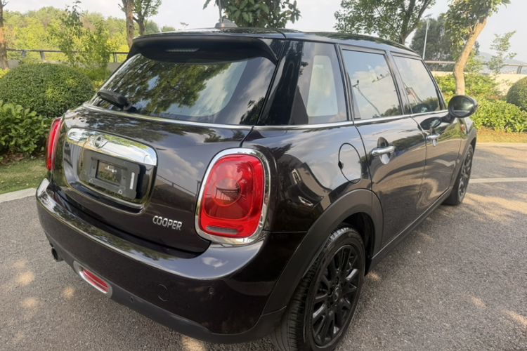 Used MINI 2015 1.5T COOPER Fun Five-Door Edition Exterior 5