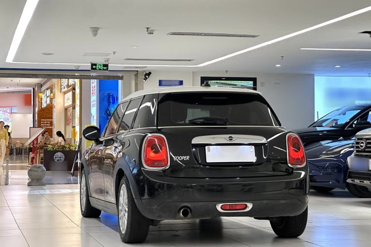 Used MINI 2015 1.5T COOPER Fun Five-Door Edition Exterior 6