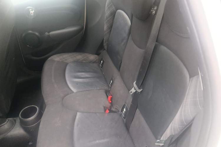 Used MINI 2015 1.5T COOPER Fun Five-Door Edition Left Rear Seat