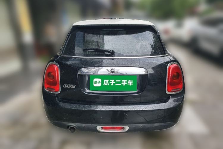 Used MINI 2015 1.5T COOPER Fun Five-Door Edition Rear