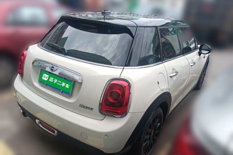 Used MINI 2015 1.5T COOPER Fun Five-Door Edition Rear Right 45 Deg