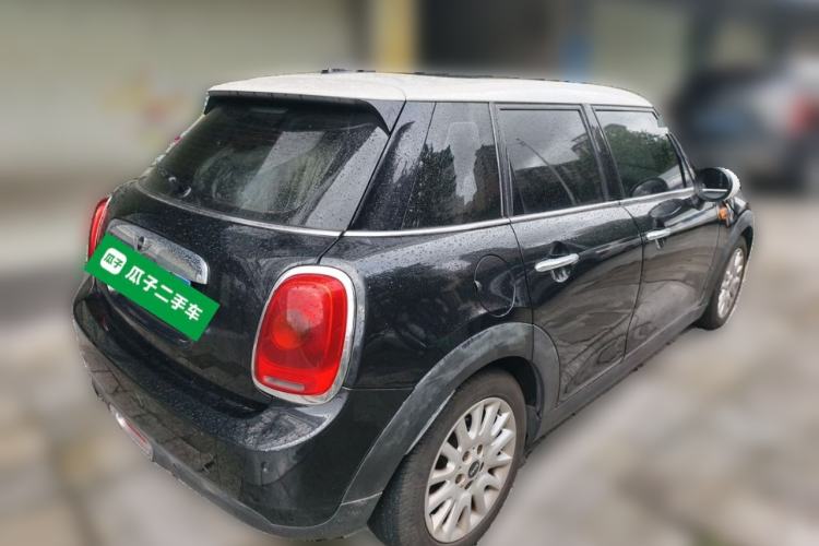 Used MINI 2015 1.5T COOPER Fun Five-Door Edition Rear Right 45 Deg