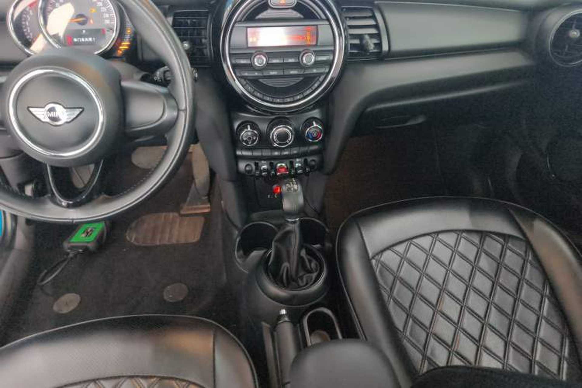 Used MINI 2015 1.2T ONE Five-Door Edition Audio And AC Panel