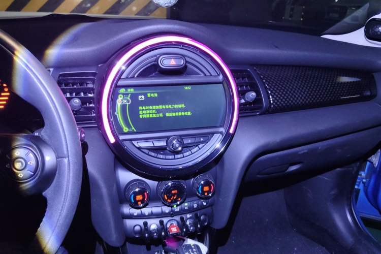 Used MINI 2015 2.0T COOPER S Five-Door Edition Audio And AC Panel