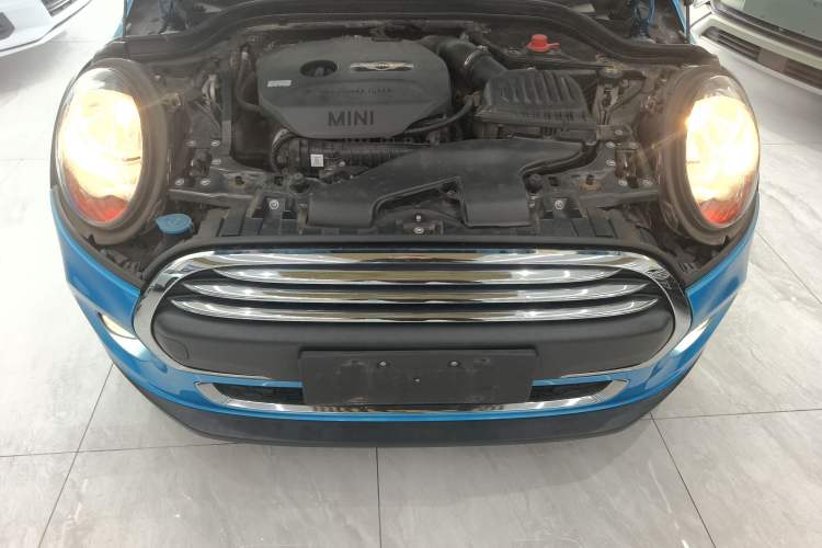Used MINI 2015 1.2T ONE Five-Door Edition Engine Bay