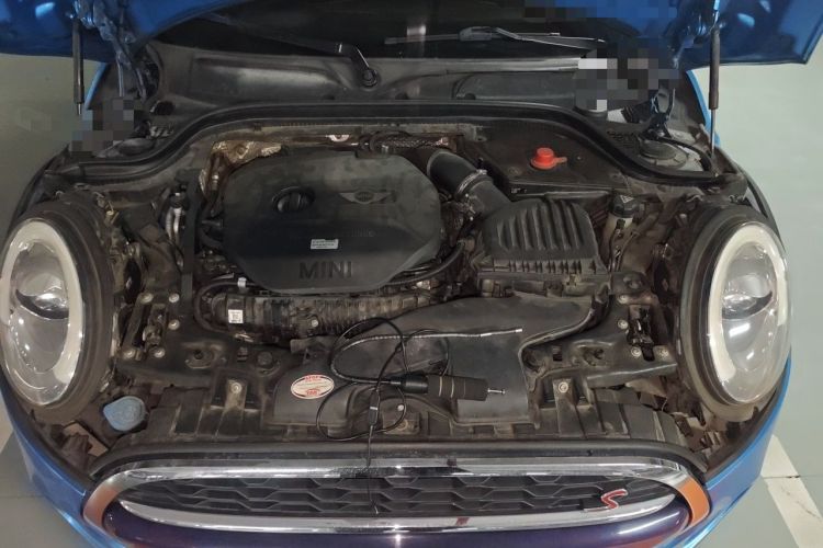 Used MINI 2015 2.0T COOPER S Five-Door Edition Engine Bay