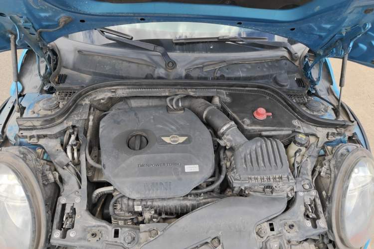Used MINI 2015 1.5T COOPER Fun Five-Door Edition Engine Bay
