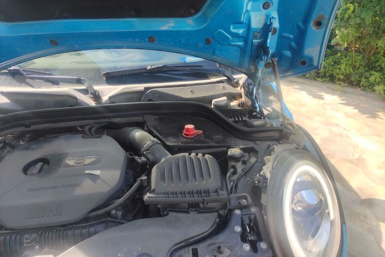 Used MINI 2015 2.0T COOPER S Five-Door Edition Engine Bay Left