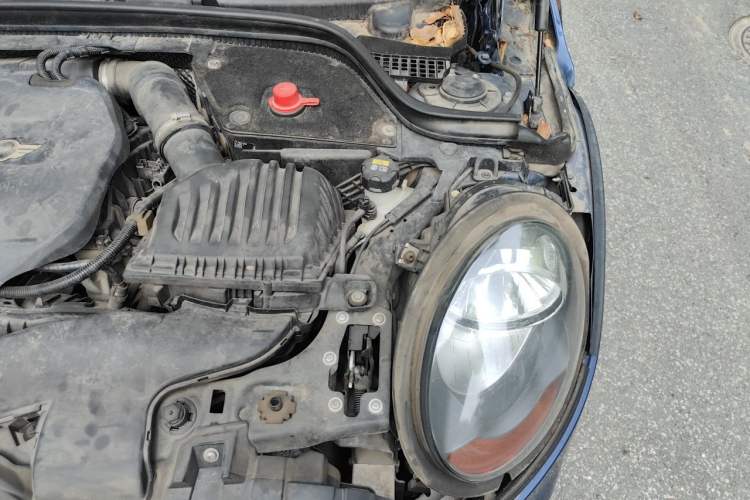 Used MINI 2015 1.2T ONE Five-Door Edition Engine Bay Left