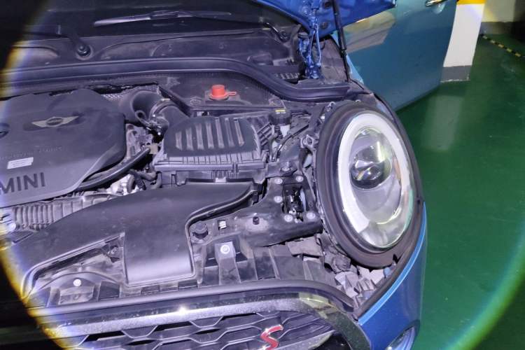 Used MINI 2015 2.0T COOPER S Five-Door Edition Engine Bay Left