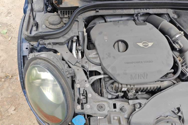 Used MINI 2015 1.5T COOPER Fun Five-Door Edition Engine Bay Right