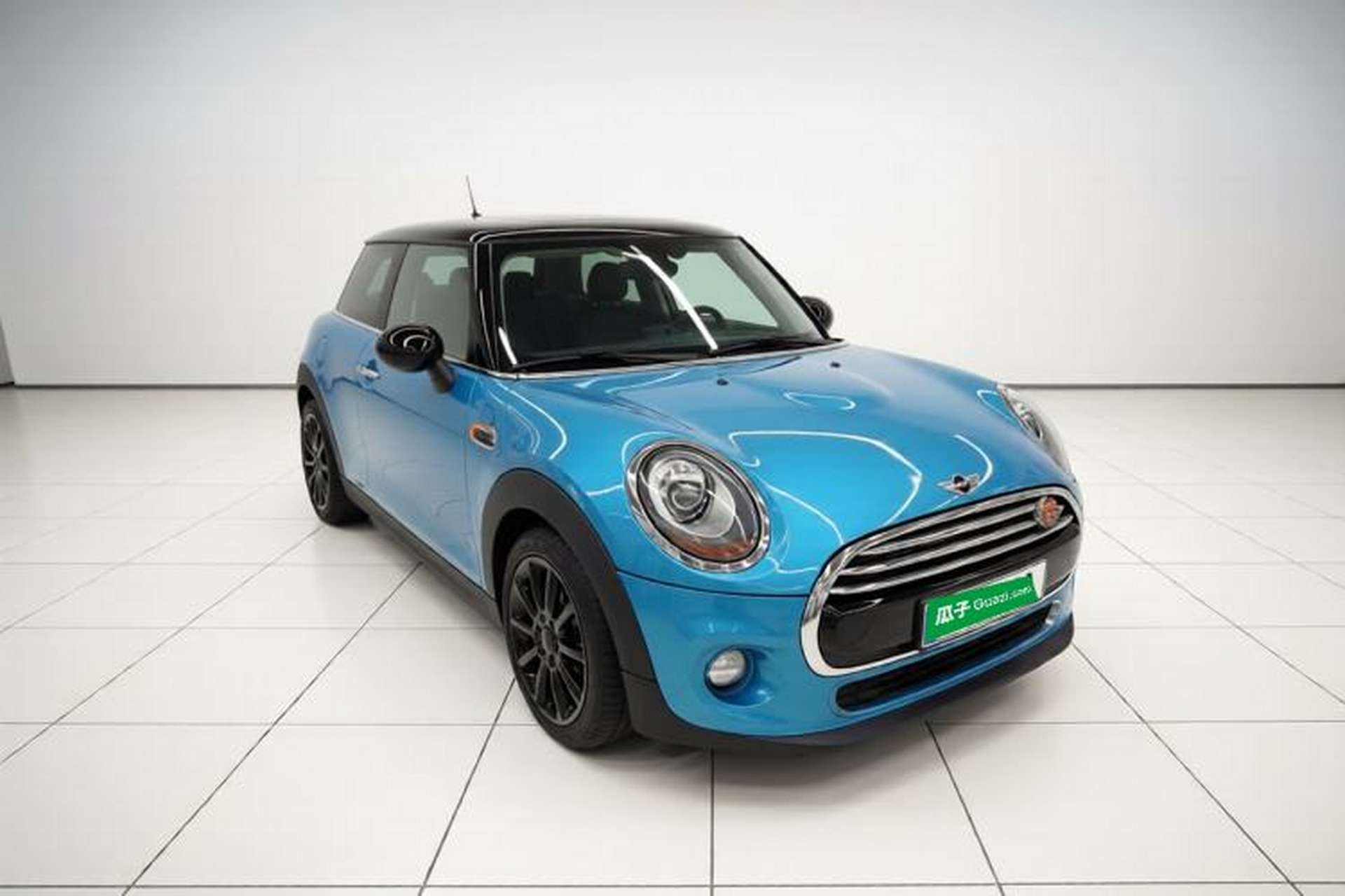 Used MINI 2015 1.5T COOPER Fun Five-Door Edition Exterior 1