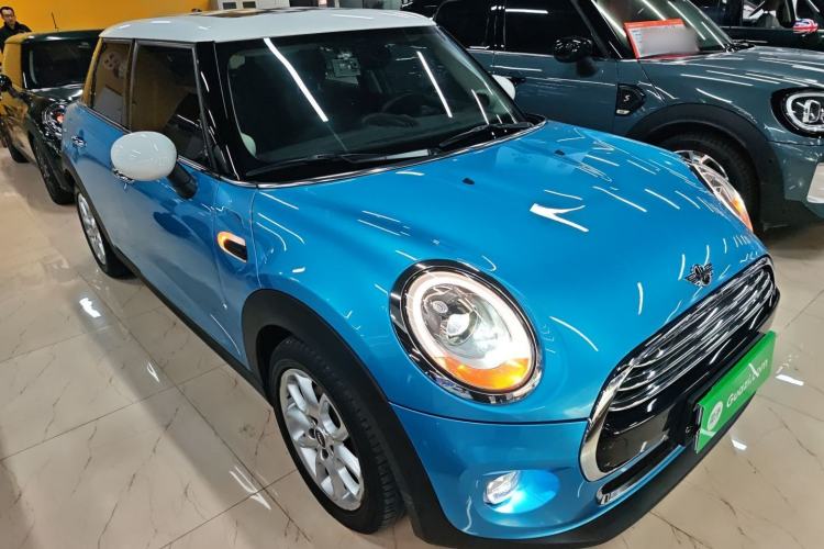 Used MINI 2015 1.5T COOPER Excitement Five-Door Edition Exterior 2