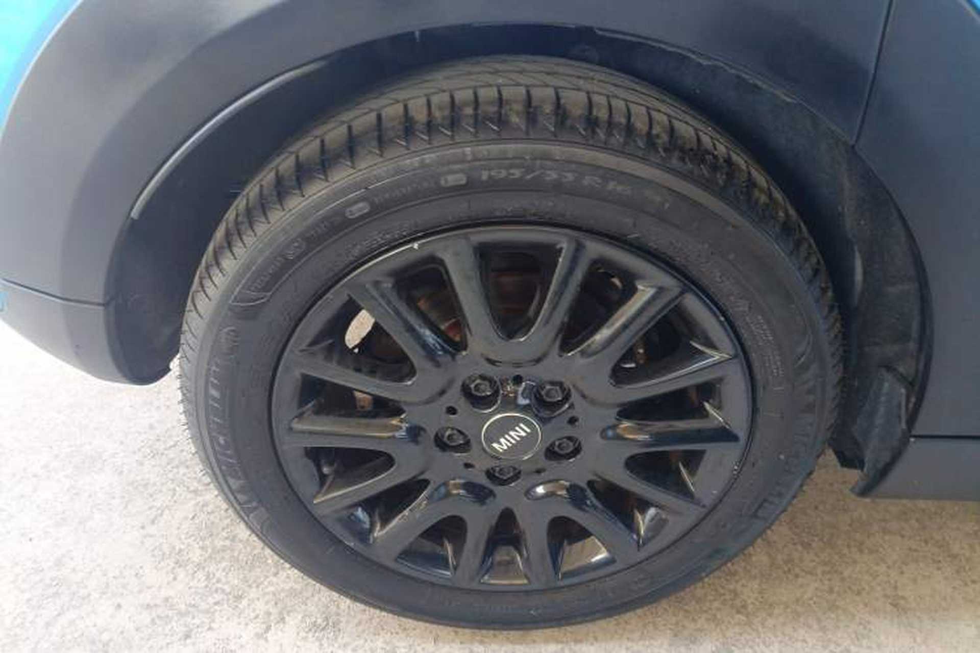 Used MINI 2015 1.5T COOPER Fun Five-Door Edition Exterior 3