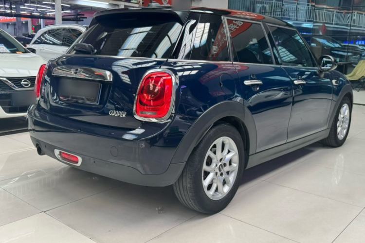 Used MINI 2015 1.5T COOPER Excitement Five-Door Edition Exterior 4
