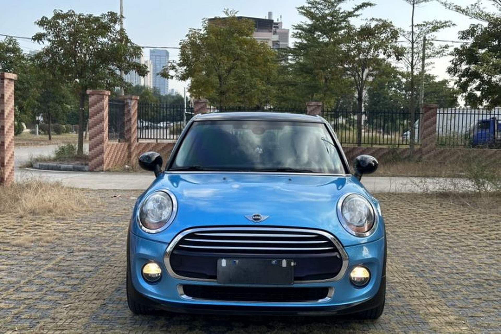 Used MINI 2015 1.5T COOPER Fun Five-Door Edition Exterior 5