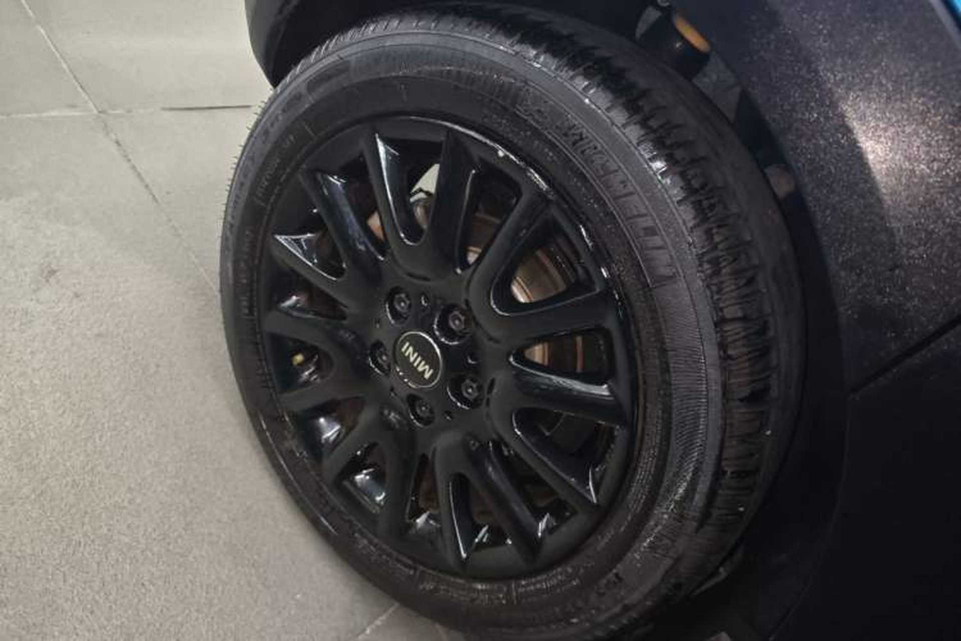 Used MINI 2015 1.5T COOPER Fun Five-Door Edition Exterior 5
