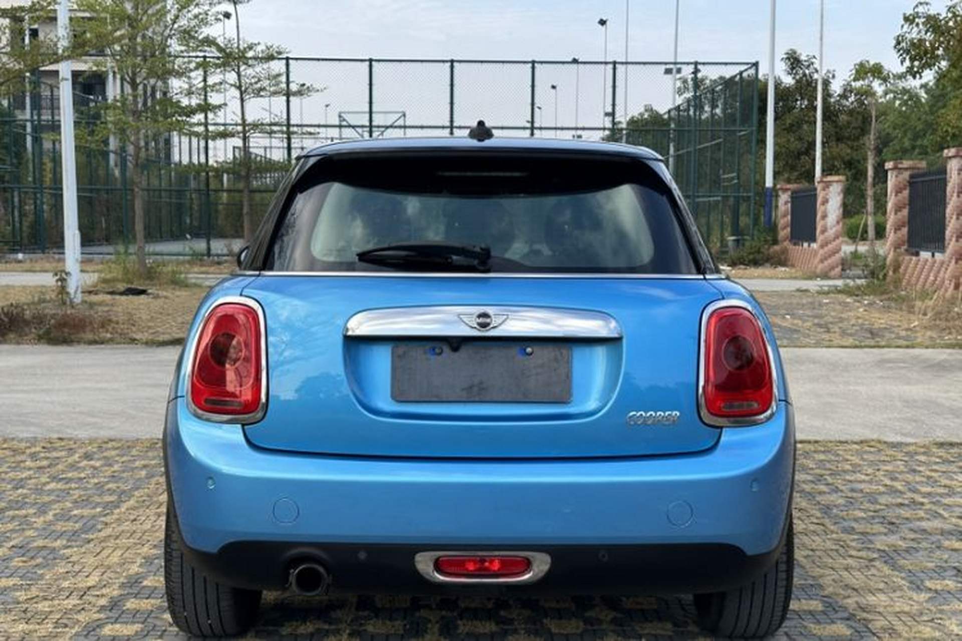 Used MINI 2015 1.5T COOPER Fun Five-Door Edition Exterior 6