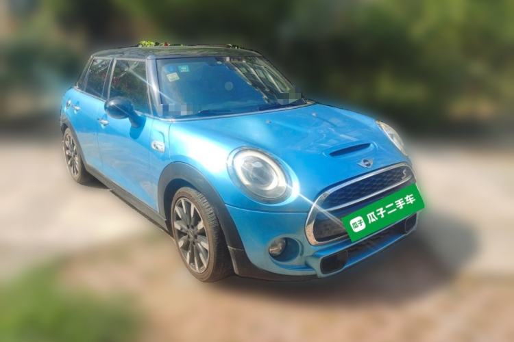 Used MINI 2015 2.0T COOPER S Five-Door Edition Front Right 45 Deg