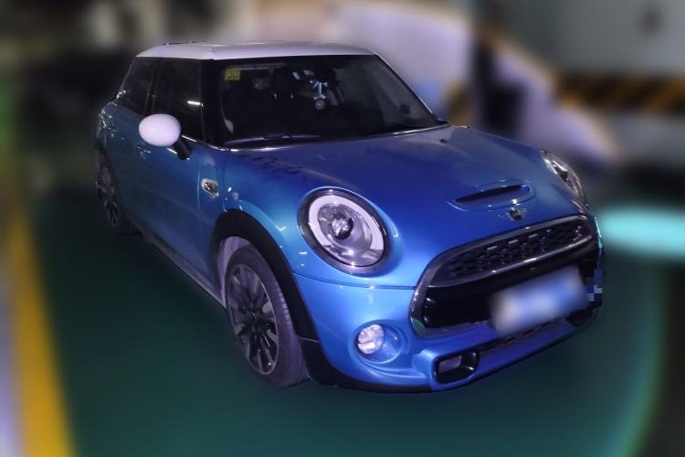 Used MINI 2015 2.0T COOPER S Five-Door Edition Front Right 45 Deg
