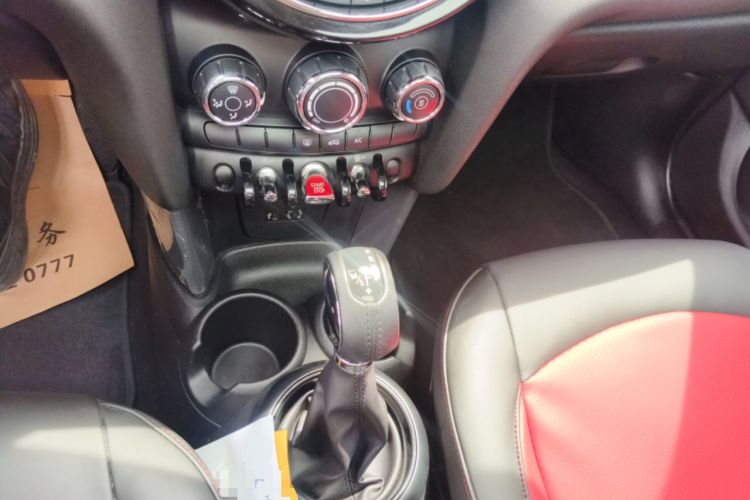 Used MINI 2015 1.2T ONE Five-Door Edition Gear Lever