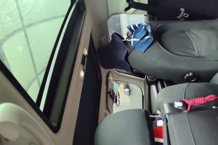 Used MINI 2015 1.5T COOPER Fun Five-Door Edition Headliner