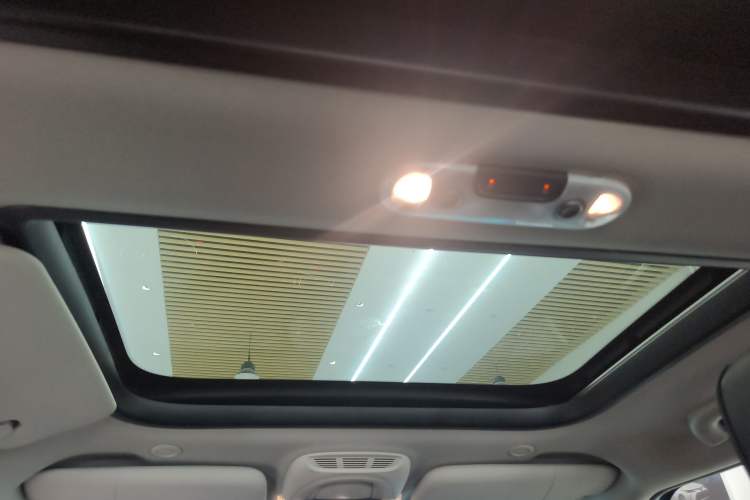 Used MINI 2015 1.2T ONE Five-Door Edition Headliner