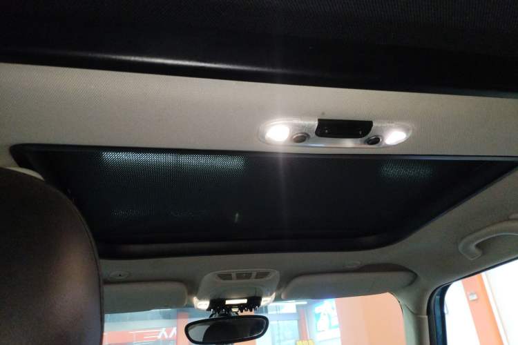 Used MINI 2015 1.5T COOPER Excitement Five-Door Edition Headliner