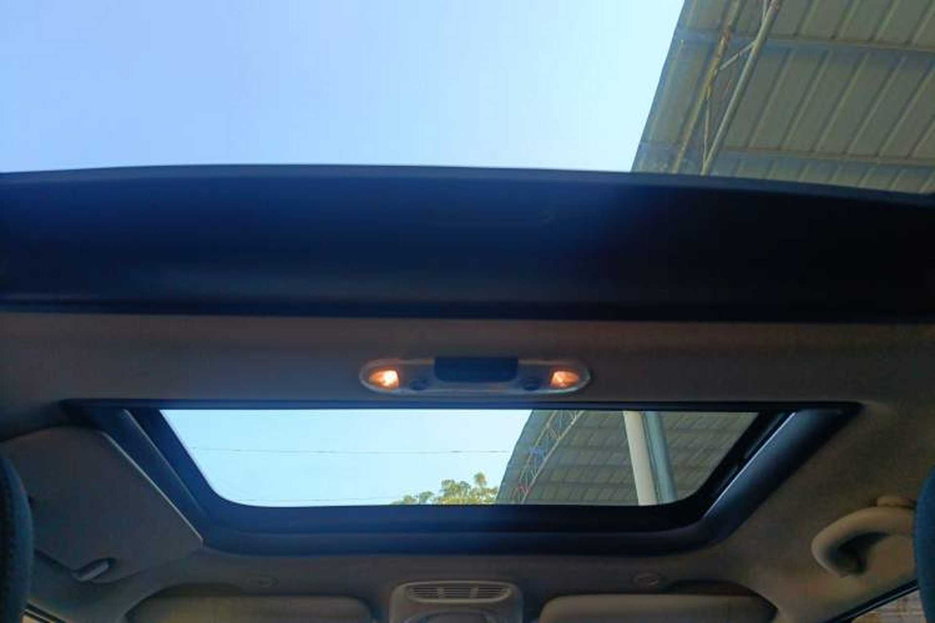 Used MINI 2015 1.5T COOPER Fun Five-Door Edition Headliner