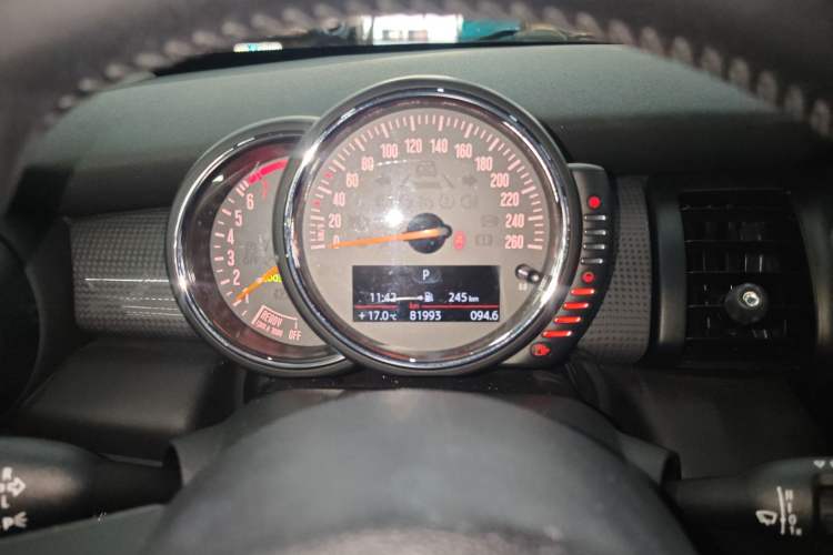 Used MINI 2015 1.5T COOPER Fun Five-Door Edition Instrument Cluster