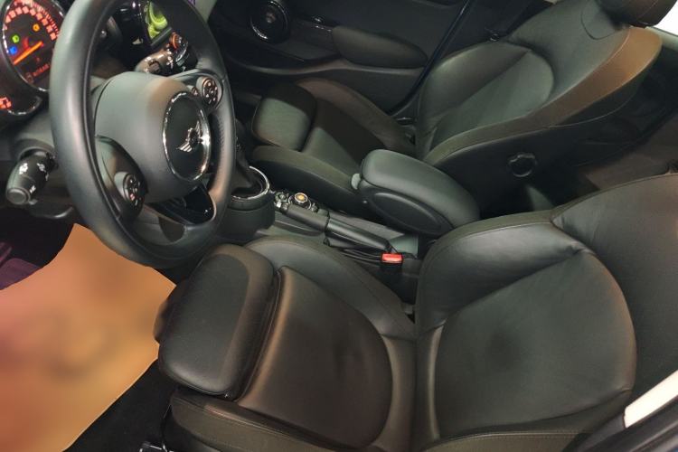 Used MINI 2015 1.5T COOPER Excitement Five-Door Edition Left Front Seat