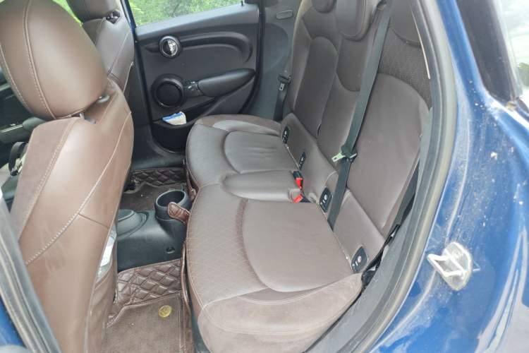 Used MINI 2015 1.5T COOPER Fun Five-Door Edition Left Rear Seat