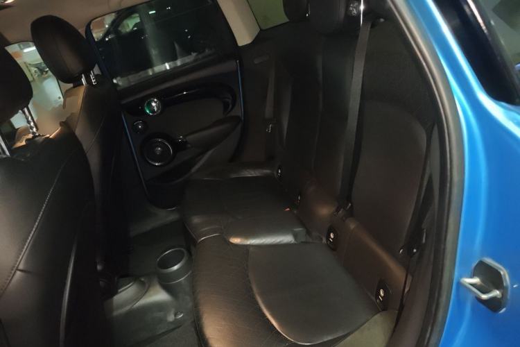 Used MINI 2015 2.0T COOPER S Five-Door Edition Left Rear Seat