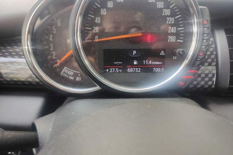 Used MINI 2015 2.0T COOPER S Five-Door Edition Odometer Close Up