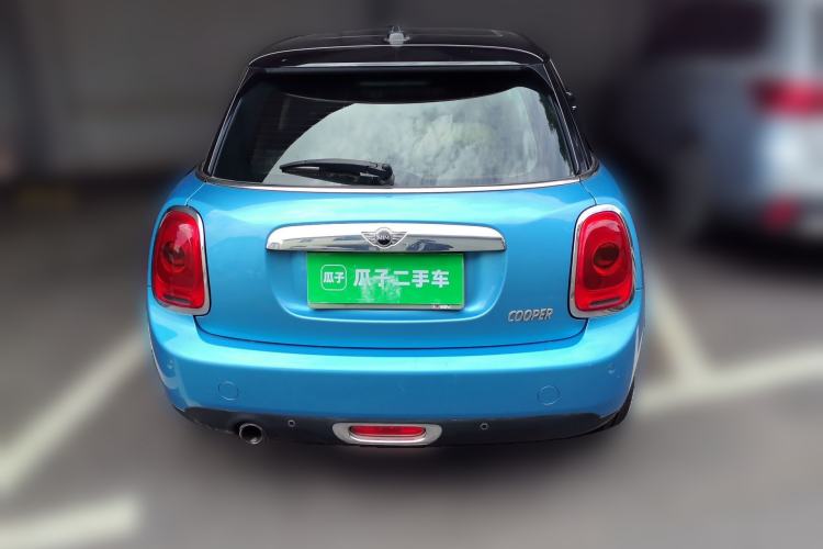 Used MINI 2015 1.5T COOPER Fun Five-Door Edition Rear
