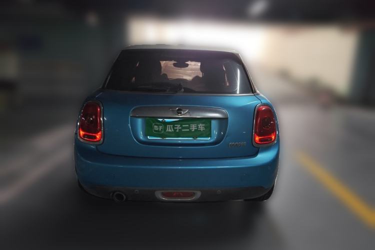 Used MINI 2015 1.5T COOPER Fun Five-Door Edition Rear