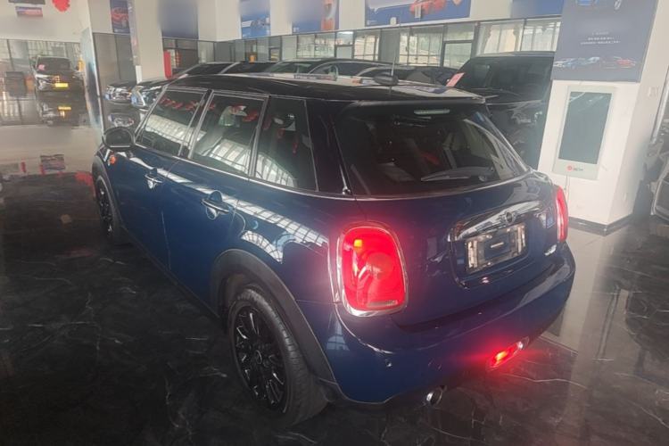 Used MINI 2015 1.5T COOPER Fun Five-Door Edition Rear Left 45 Deg