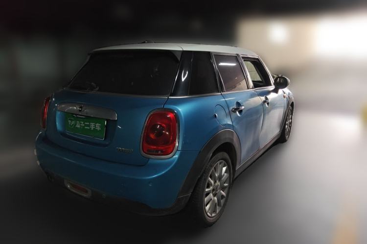 Used MINI 2015 1.5T COOPER Fun Five-Door Edition Rear Right 45 Deg
