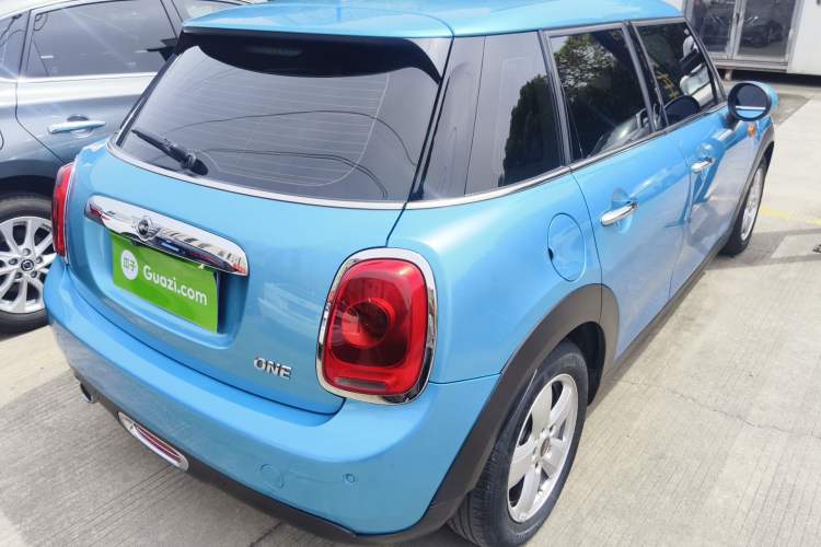 Used MINI 2015 1.2T ONE Five-Door Edition Rear Right 45 Deg
