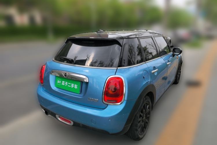 Used MINI 2015 1.5T COOPER Fun Five-Door Edition Rear Right 45 Deg