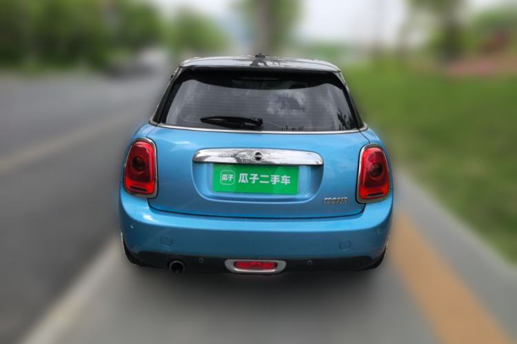 Used MINI 2015 1.5T COOPER Fun Five-Door Edition Rear