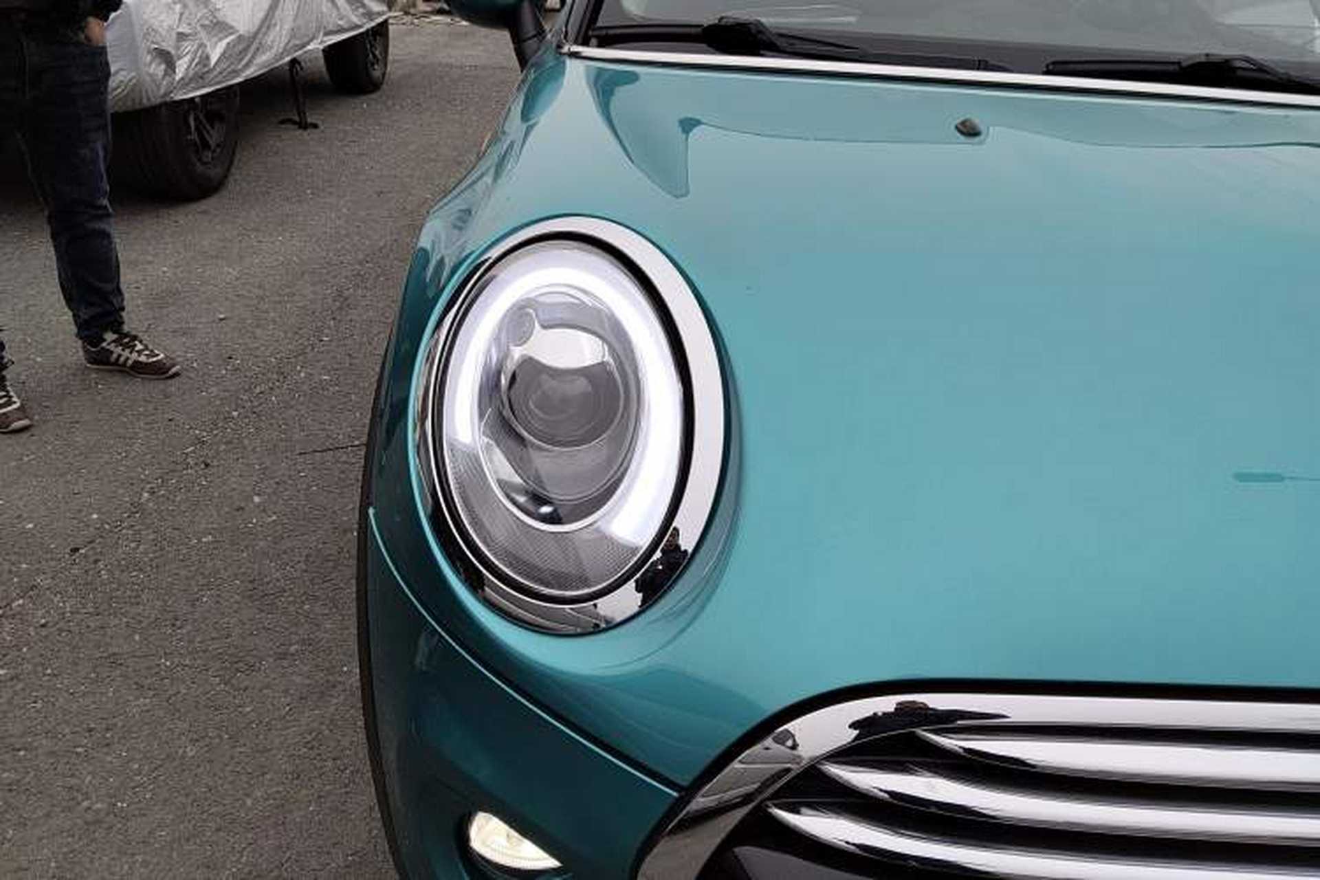 Used MINI 2015 1.5T COOPER Fun Five-Door Edition Right Front Headlight