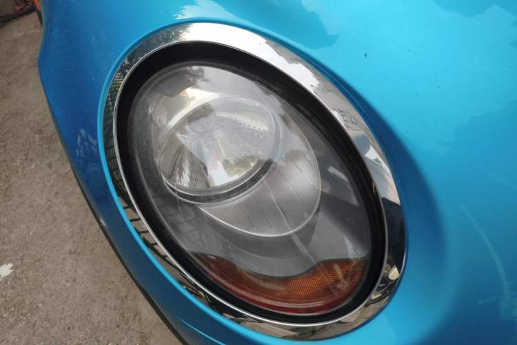 Used MINI 2015 1.5T COOPER Fun Five-Door Edition Right Front Headlight