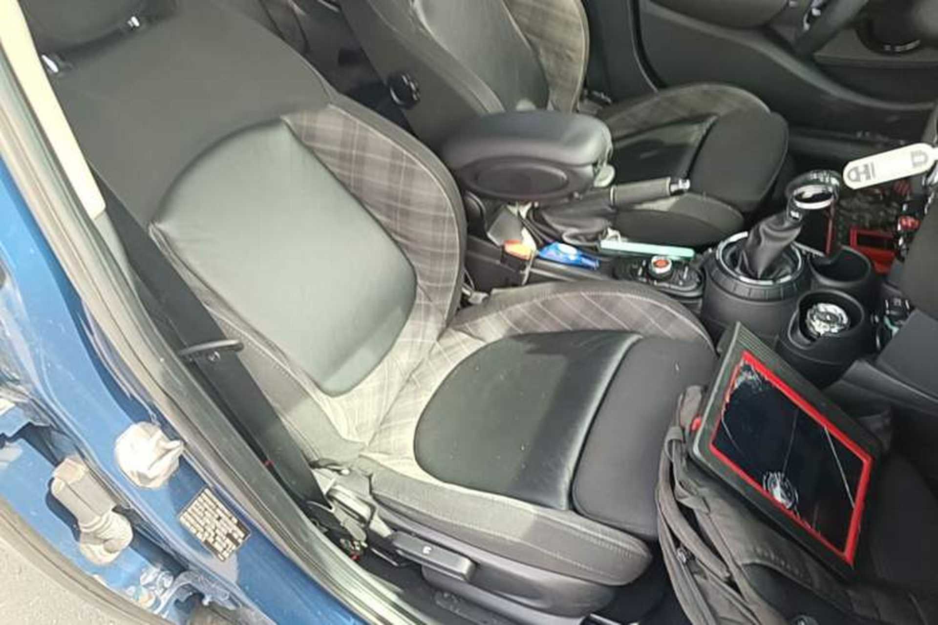 Used MINI 2015 1.5T COOPER Fun Five-Door Edition Right Front Seat