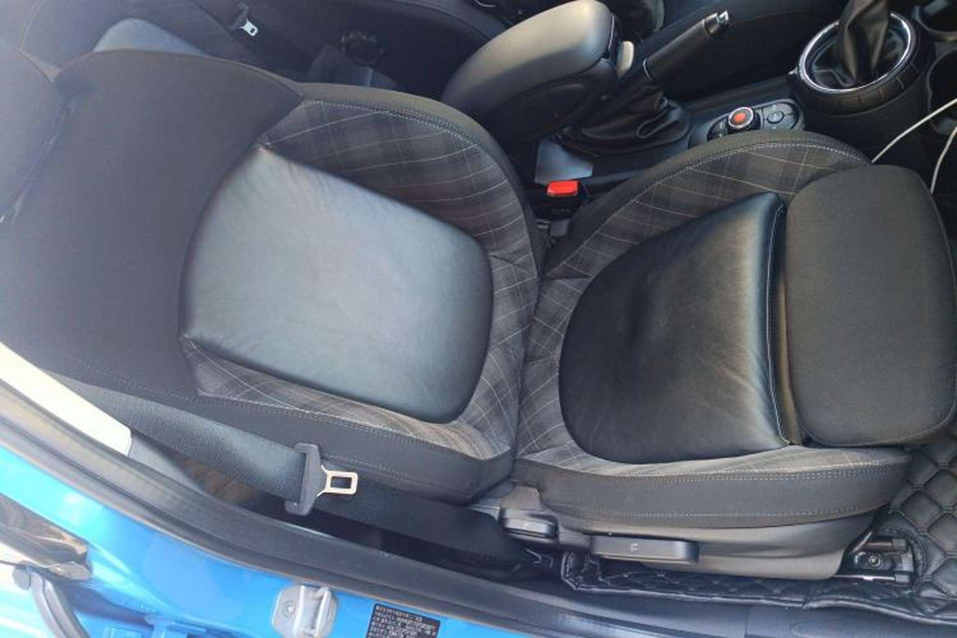 Used MINI 2015 1.5T COOPER Fun Five-Door Edition Right Front Seat