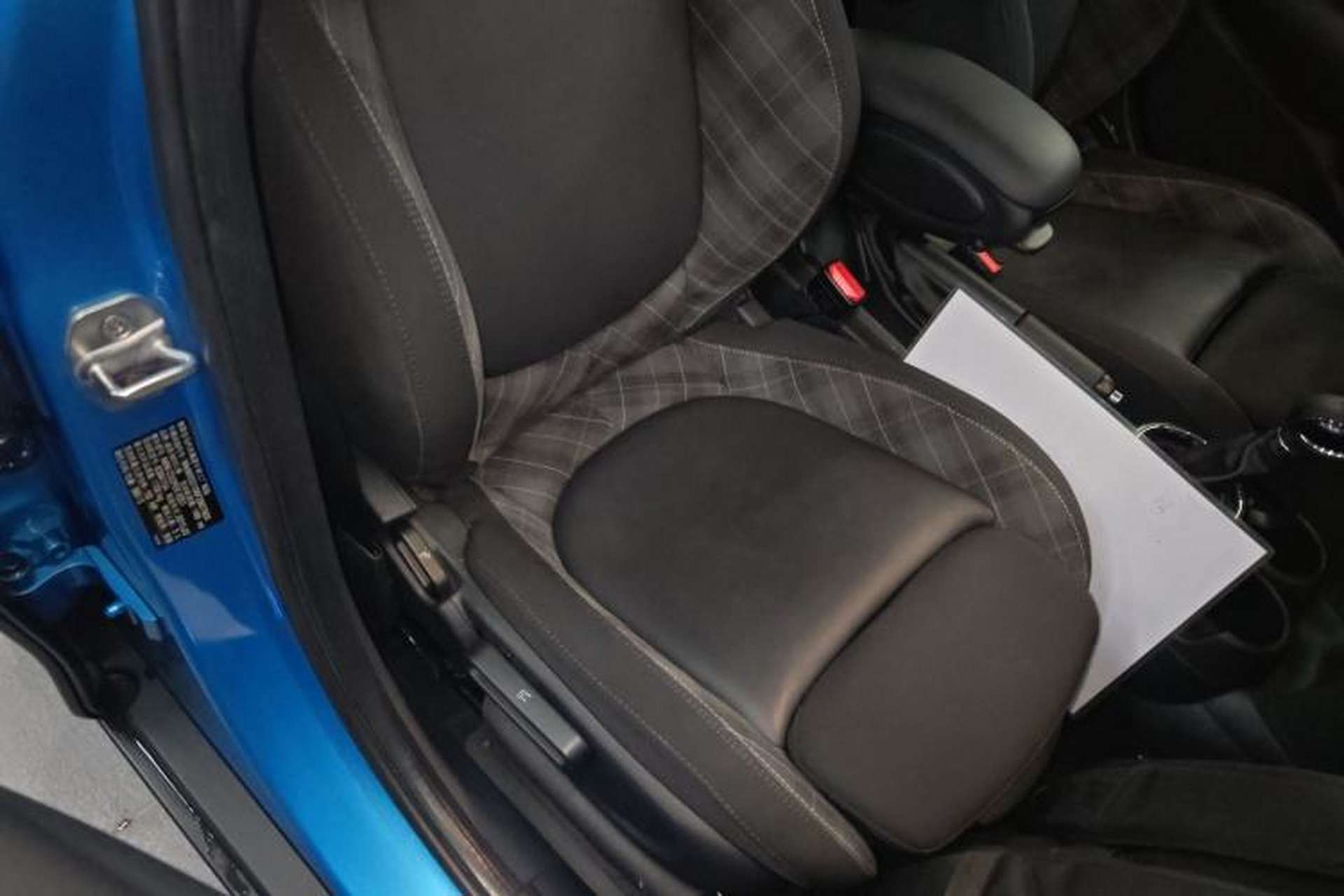 Used MINI 2015 1.5T COOPER Fun Five-Door Edition Right Front Seat