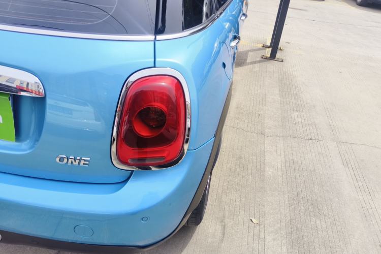 Used MINI 2015 1.2T ONE Five-Door Edition Right Rear Taillight